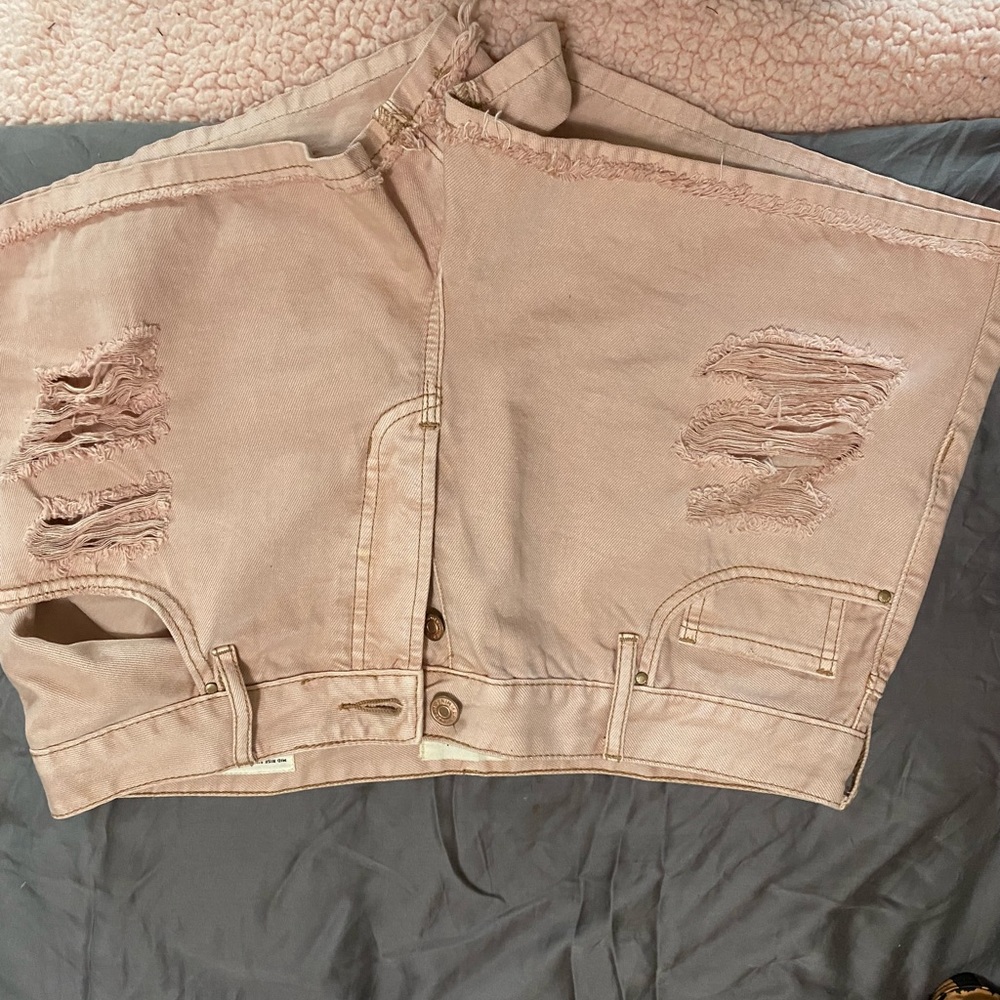 PAC sun woman's shorts never warn